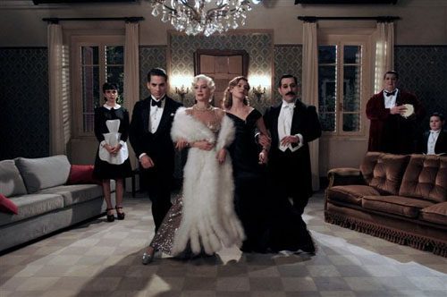 MAGNIFICA PRESENZA (Ferzan Ozpetek)